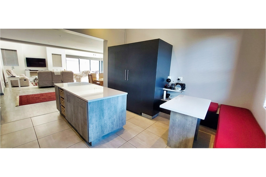 3 Bedroom Property for Sale in Blue Mountain Village Western Cape